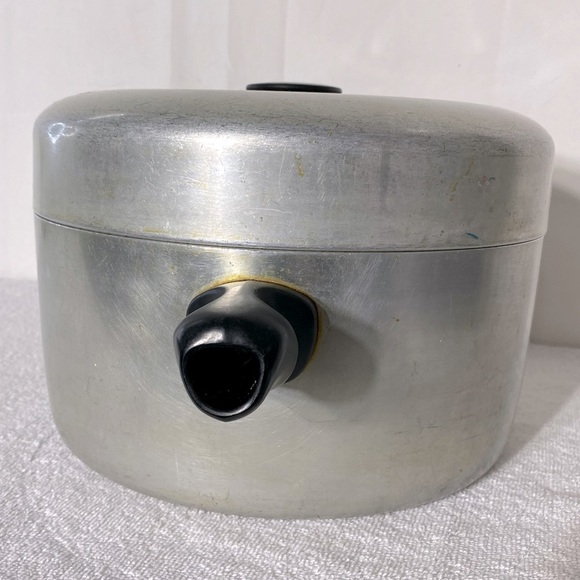 Vintage Wear Ever Heavy Aluminum Dutch Oven Stock Pot - Picture 10 of 15